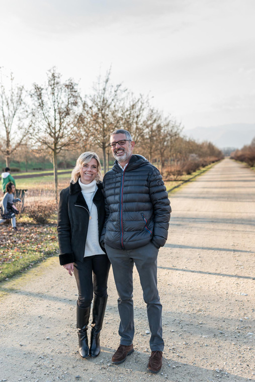 Sandra (51 anni) e Paolo (57 anni). Da Lugano