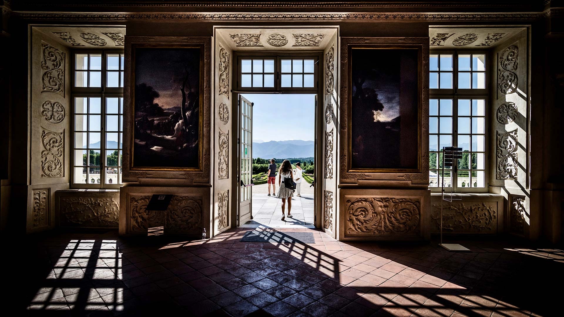 Sala di Diana e veduta verso i Giardini - Foto di Alessandro Pettiti