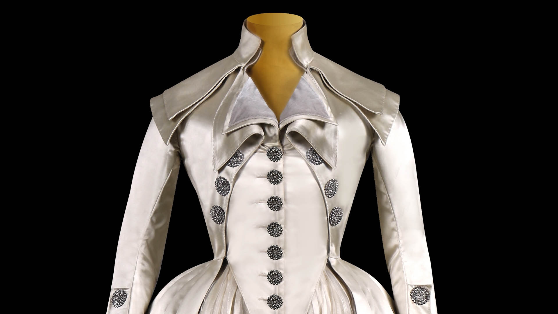 Costume di Massimo Cantini Parrini, Sartoria Tirelli 2024, indossato da Mélanie Laurent, film Le Déluge. Gli ultimi giorni di Maria Antonietta, di Gianluca Jodice 2024