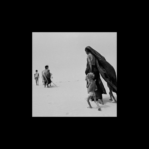Sahel, 1984. © Sebastião Salgado/Amazonas Image/Contrasto