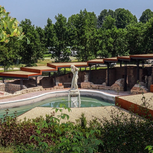 Herkulesbrunnen in den Gartenanlagen der Reggia di Venaria - Foto von Costantino Sergi