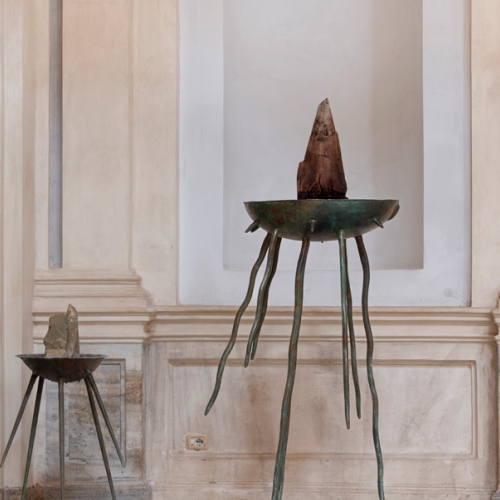 Luigi Mainolfi, Isole, Arcipelago, bronzo, 1983. Courtesy Mainolfi. Foto Giorgio Olivero