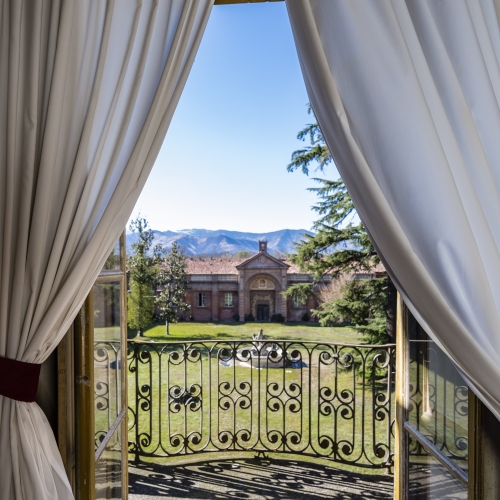Vista del cortile del Castello della Mandira dagli Appartamenti Reali - Foto di Andrea Guermani