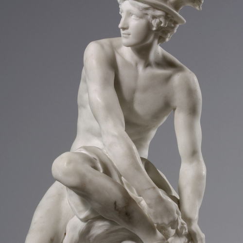 Jean-Baptiste Pigalle, Mercurio che si allaccia i calzari alati, marmo, 1744, Parigi, Muséè du Louvre – Département des Sculptures