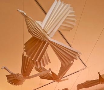 Origami nella mostra Sovrani a tavola
