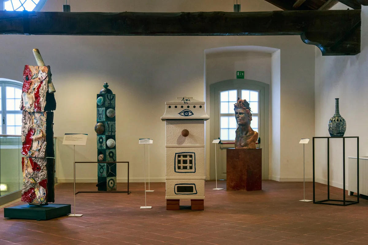 Ceramiche d’arte. La mostra