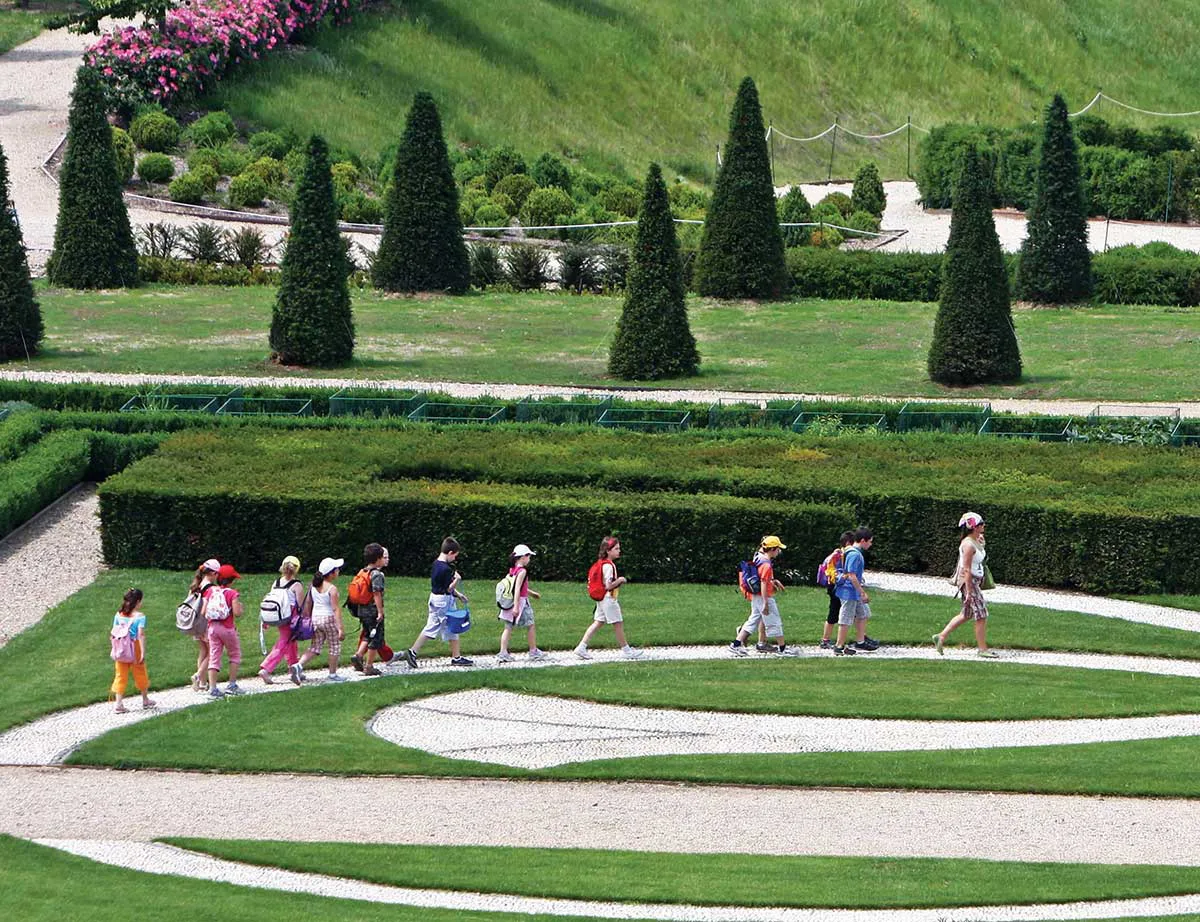 Bambini nei Giardini della Reggia di Venaria