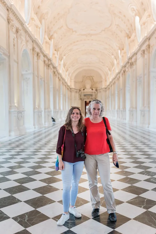 Lisa (19 anni) e Fabiana (55 anni). Da Bolzano
