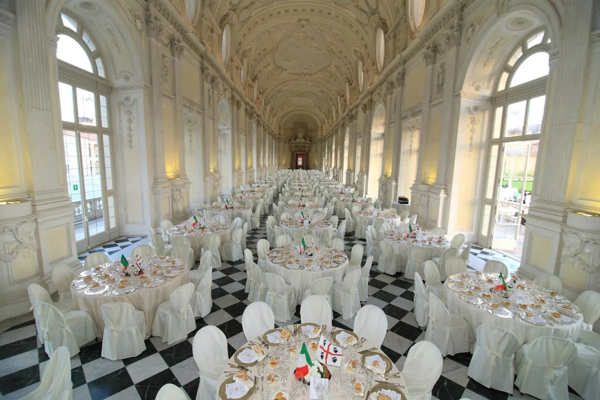 Cena Regale a Corte