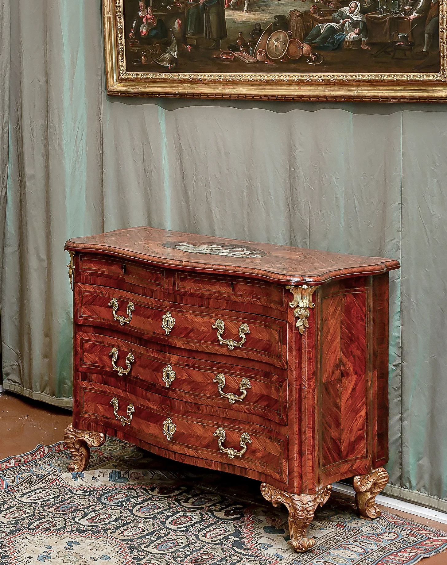 Ebanista piemontese, Cassettone con la raffigurazione del Ratto di Proserpina, Legno rosa e violetto con intarsi di madreperla e tartaruga, 1760 ca.